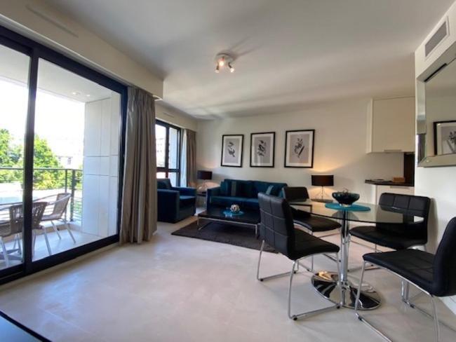 Residence Carlton Riviera Канны Экстерьер фото